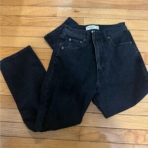 Abercrombie & Fitch Women’s Ankle Straight Curve Love Jeans